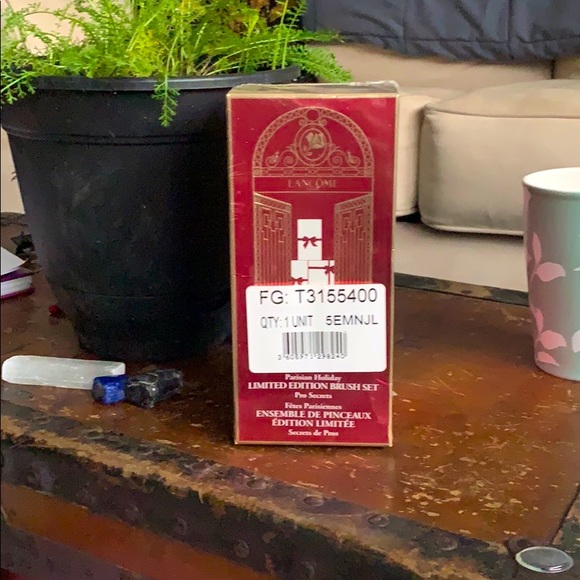 Lancôme Ltd Ed Parisian Holiday Brush Set! NIB - Picture 1 of 4